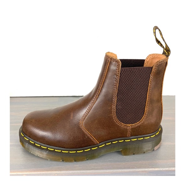 Dr. Martens Chelsea Boots Crazy Horse Brown Leather W8 M7 Slip Resistant NEW - Picture 2 of 13